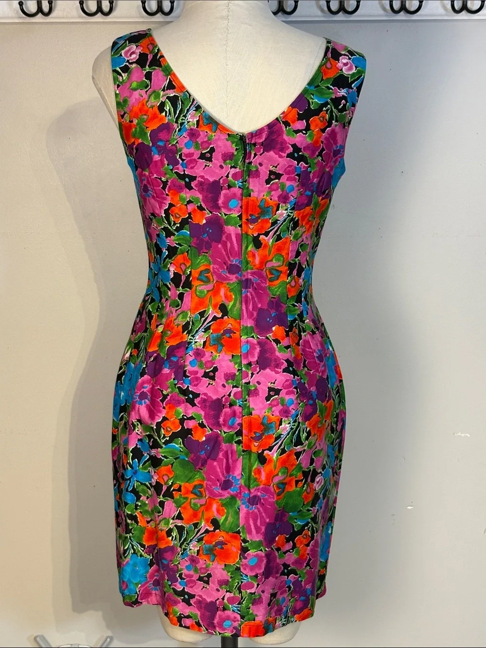 Vintage Floral Cotton Sweetheart Mini Dress in Multi-Color - Picture 4 of 7